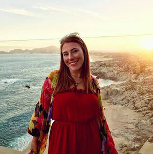 Meet your Posher, Courtney